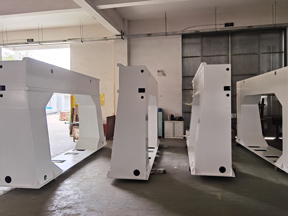 大型自動化設(shè)備機(jī)架焊接加工